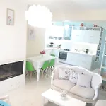 Kuci, Drobonik Villa Berat
