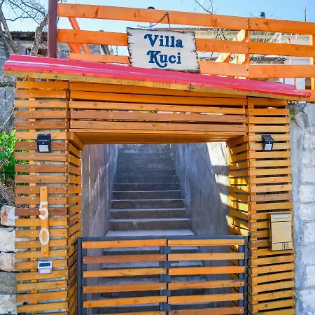 빌라 Kuci, Drobonik 베라트