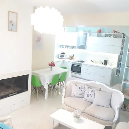 Kuci, Drobonik Villa Berat