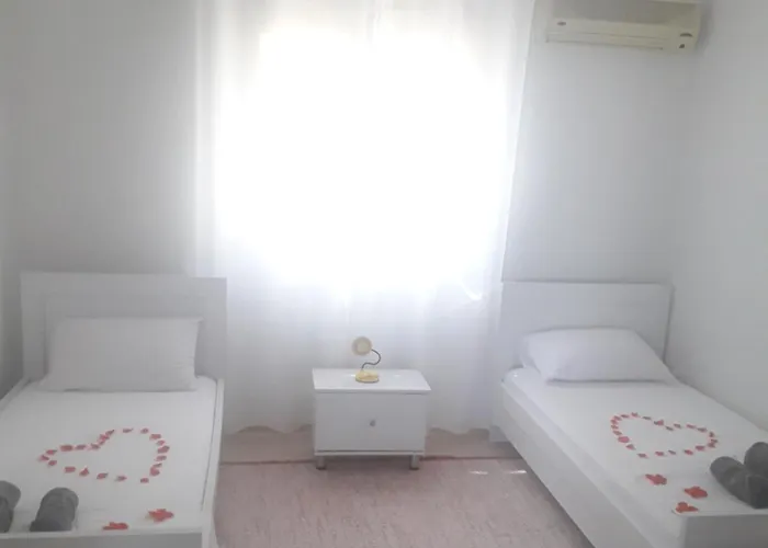 Kuci, Drobonik * 培拉特